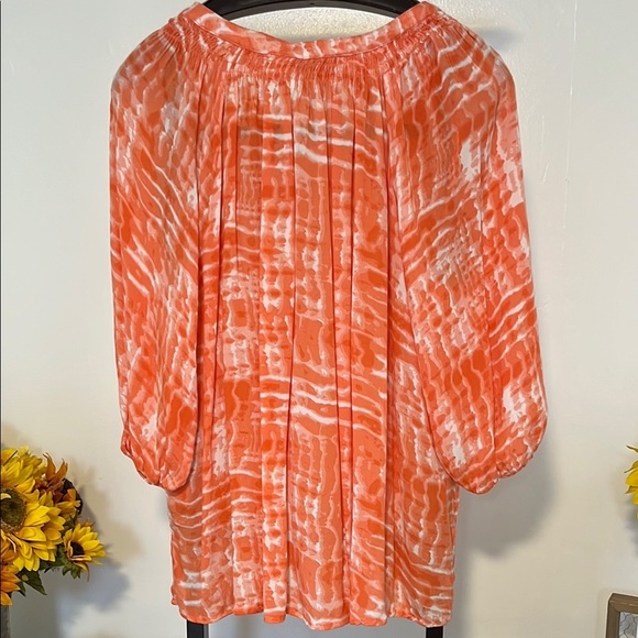 Croft & Barrow Orange and White Relaxed Pleated Blouse - Picture 6 of 9